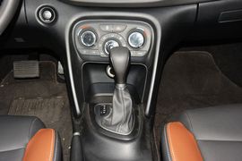 2015款菲亚特菲翔1.4T自动劲享版