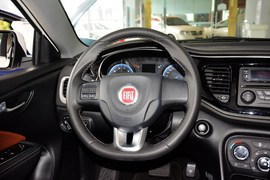 2015款菲亚特菲翔1.4T自动劲享版