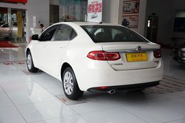 2015款菲亚特菲翔1.4T自动劲享版