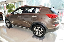 2015款起亚智跑2.0L自动两驱版GLS