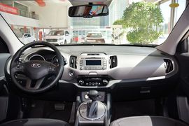 2015款起亚智跑2.0L自动两驱版GLS