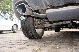 2015款双龙柯兰多2.0L四驱自动致尊版