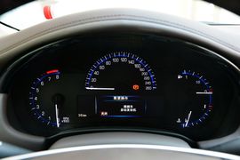 2015款凯迪拉克XTS 28T舒适型