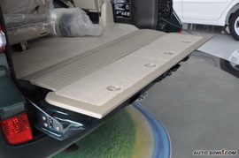 2010丰田兰德酷路泽4.0L VX