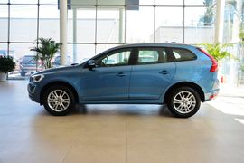 2016款沃尔沃XC60 2.0T T5智进版