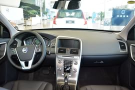 2016款沃尔沃XC60 2.0T T5智进版