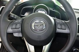 2014款马自达3 昂克赛拉两厢2.0L手自一体运动型