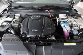 2015款奥迪A4L 45TFSI 个性运动型