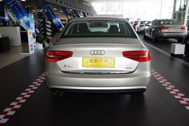 2015款奥迪A4L 45TFSI 个性运动型
