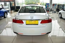 2015款本田雅阁2.0L EX豪华版