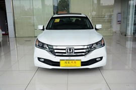 2015款本田雅阁2.0L EX豪华版