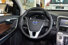 2016款沃尔沃XC60 2.0T T5 AWD智远版