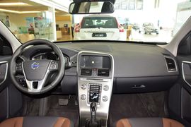 2016款沃尔沃XC60 2.0T T5 AWD智远版