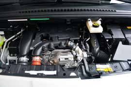 2015款标致3008 1.6THP罗兰加洛斯限量版