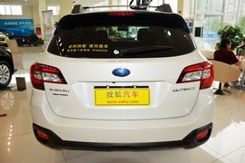 2015款斯巴鲁傲虎2.5i豪华导航版