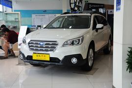 2015款斯巴鲁傲虎2.5i豪华导航版