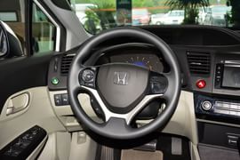 2014款本田思域1.8L自动舒适版