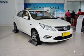 2015款长安逸动1.6L手动豪华型
