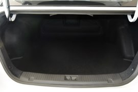 2015款长安逸动1.6L手动豪华型