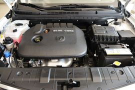 2015款长安逸动1.6L手动豪华型