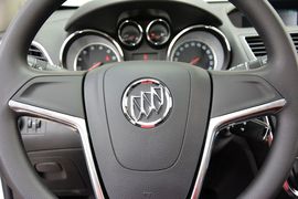 2015款别克昂科拉1.4T手动两驱都市进取型