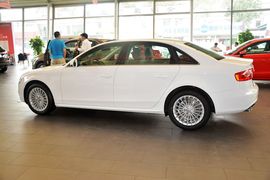 2015款奥迪A4L 35TFSI自动技术型