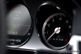 2010款奔驰E63 AMG海外试驾