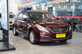 2014款东风风行景逸S50 1.5L手动尊享型