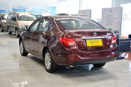 2014款东风风行景逸S50 1.5L手动尊享型