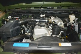 2014款北京40 2.4L手动穿越版