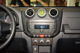 2014款北京40 2.4L手动穿越版