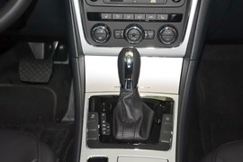 2014款大众帕萨特1.8TSI自动尊荣版