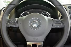 2015款大众途观2.0TSI手自一体四驱豪华版