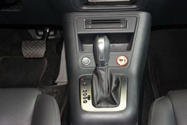 2015款大众途观2.0TSI手自一体四驱豪华版