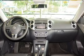 2015款大众途观2.0TSI手自一体四驱豪华版