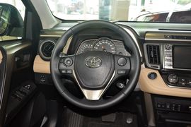 2015款丰田RAV4 2.5L自动四驱豪华版
