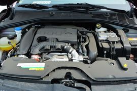 2015款雪铁龙C3-XR 1.6THP自动旗舰型