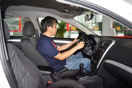 2014款东风风行景逸S50 1.5L手动豪华型