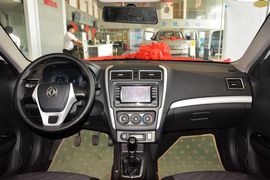 2014款东风风行景逸S50 1.5L手动豪华型