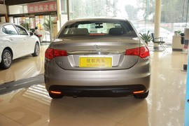 2014款雪铁龙C4 L 1.8L自动智驱版劲智型
