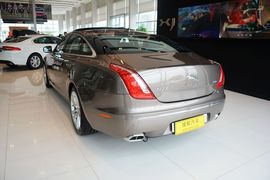 2015款捷豹XJL 3.0 SC四驱旗舰商务版