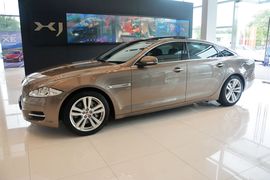 2015款捷豹XJL 3.0 SC四驱旗舰商务版