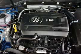 2015款大众凌渡330TSI DSG豪华版