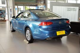 2015款大众凌渡330TSI DSG豪华版