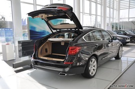 2010款宝马550i GT到店实拍