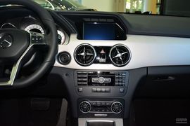 2015款奔驰GLK300 4MATIC时尚型 极致版