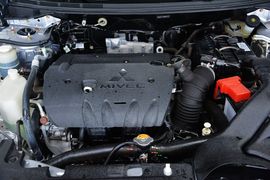 2013款三菱风迪思1.8L自动旗舰型 国V