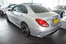 2015款奔驰C200运动版 4MATIC