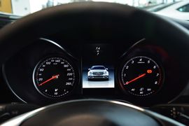 2015款奔驰C200运动版 4MATIC