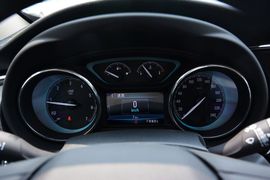 2015款别克昂科威 20T前驱领先型